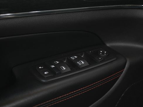 Used 2016 Jeep Grand Cherokee Limited 75th Anniversary AWD/4WD image 23