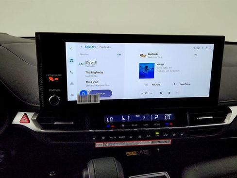 Used 2026 Toyota Sienna Platinum image 18