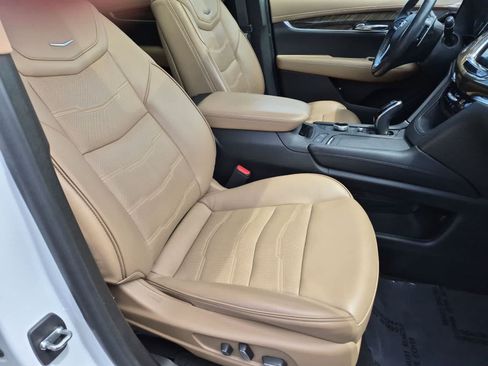 Used 2022 Cadillac XT6 Sport w/ Platinum Package AWD/4WD image 23