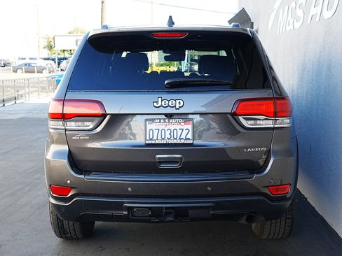 Used 2020 Jeep Grand Cherokee Laredo w/ Security & Convenience Group image 5