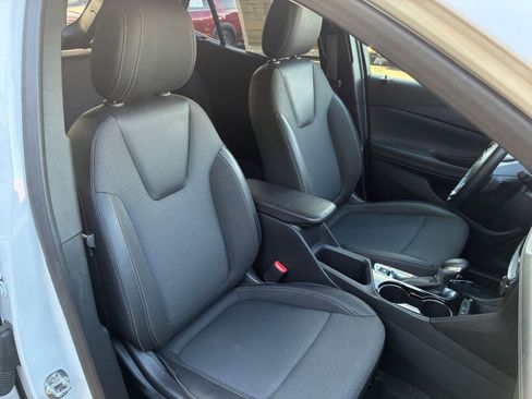 Used 2025 Buick Encore GX Preferred FWD image 35