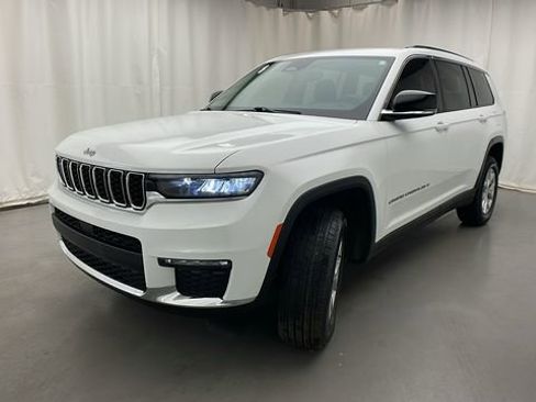 Used 2023 Jeep Grand Cherokee L Limited image 41