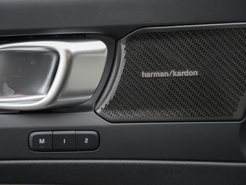 New 2026 Volvo XC40 B5 Ultra w/ Protection Package Premier image 41