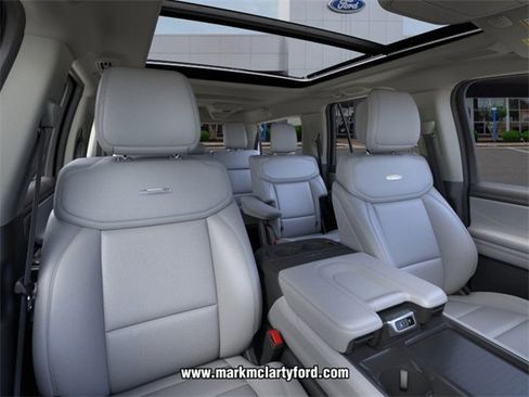 New 2026 Ford Expedition Max Platinum image 10