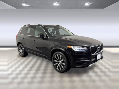 Used 2016 Volvo XC90 T6 Momentum w/ Momentum Plus Package image 7