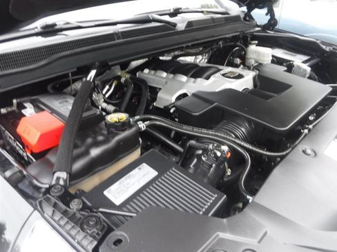 Used 2017 Cadillac Escalade ESV Premium Luxury image 23