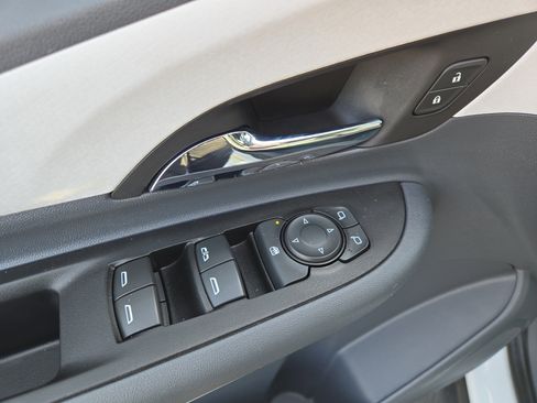 Used 2021 Chevrolet Bolt LT image 13