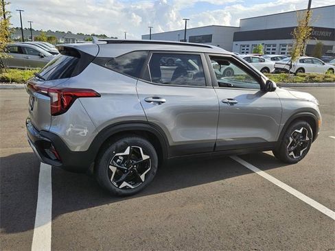 New 2026 Kia Seltos S image 10