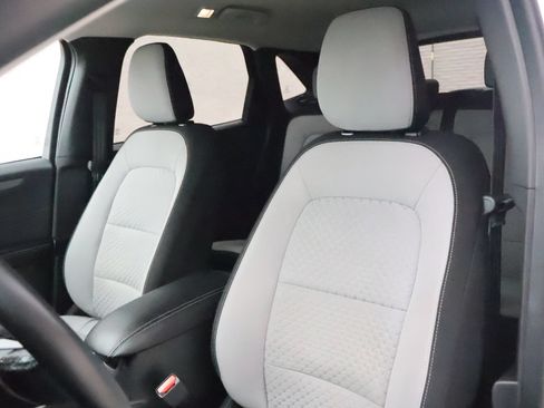 Used 2023 Ford Escape Active w/ Tech Pack #1 AWD/4WD image 26
