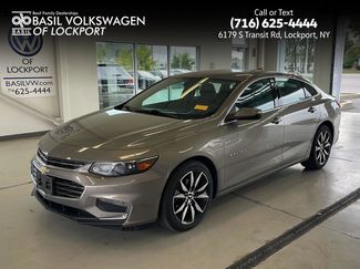 Used 2017 Chevrolet Malibu LT image 1