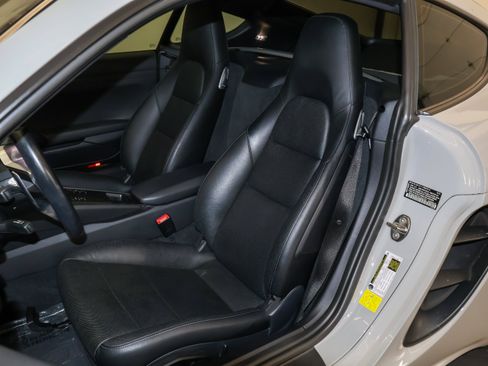 Used 2019 Porsche 718 Cayman RWD image 14