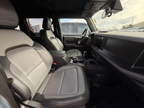 Used 2023 Ford Bronco Everglades image 25