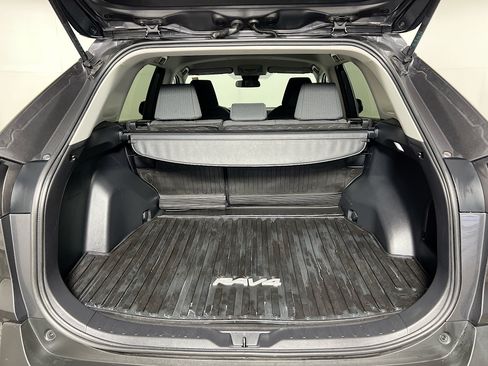 Used 2022 Toyota RAV4 LE AWD/4WD image 21