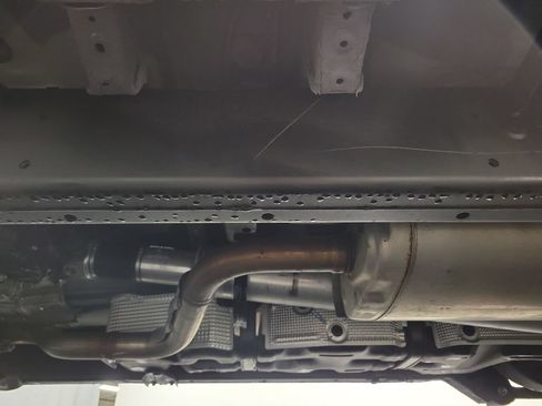 Used 2025 Toyota Tacoma SR5 AWD/4WD image 17