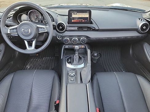 Used 2022 MAZDA MX-5 Miata RF Grand Touring image 16