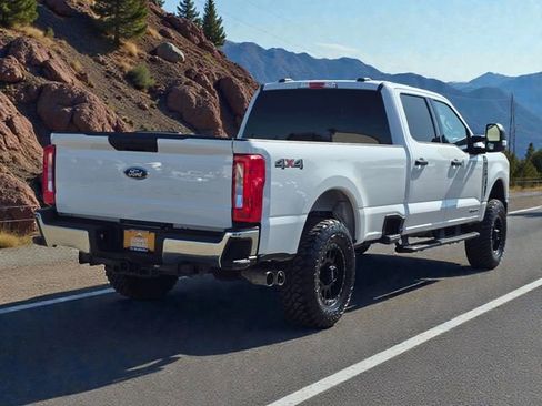 Used 2024 Ford F250 XLT image 7
