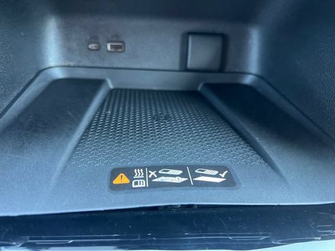 Used 2026 Chevrolet Traverse RS AWD/4WD image 31