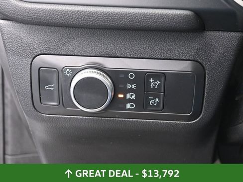 Used 2022 Ford Escape SE w/ Convenience Package image 32