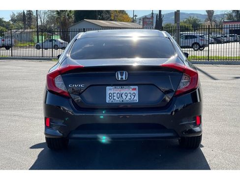 Certified 2018 Honda Civic LX image 4