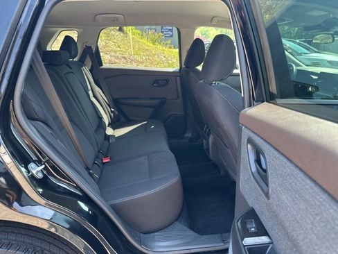 Used 2023 Nissan Rogue S image 26
