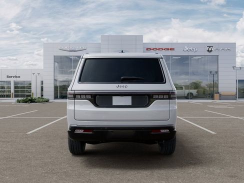 New 2026 Jeep Grand Wagoneer L 2WD image 7
