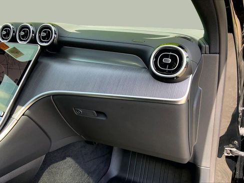 Certified 2024 Mercedes-Benz GLC 300 4MATIC image 19