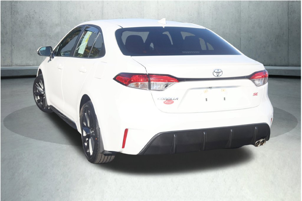 Used 2024 Toyota Corolla SE FWD image 19