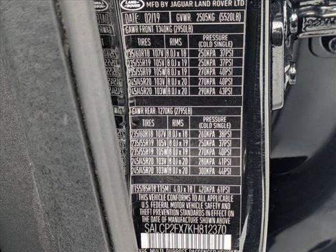 Used 2019 Land Rover Discovery Sport SE AWD/4WD image 24