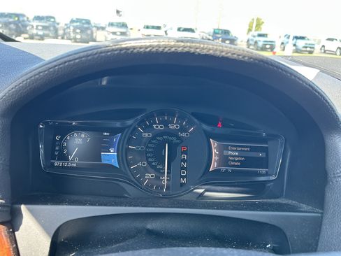 Used 2011 Lincoln MKX AWD w/ 102A Rapid Spec Order Code image 17