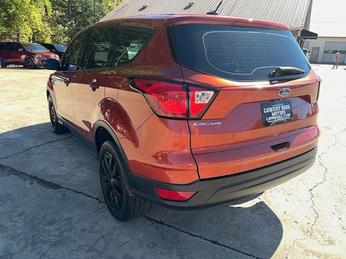 Used 2019 Ford Escape S image 7