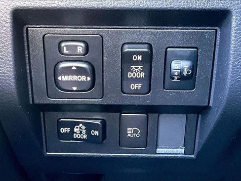 Used 2021 Toyota Tundra SR5 RWD image 34