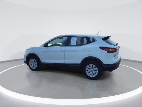 Used 2020 Nissan Rogue Sport S image 6