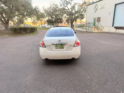 Used 2010 Nissan Altima 2.5 S w/ Convenience Plus Pkg image 6