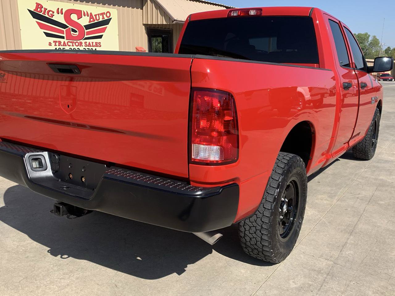 Used 2014 RAM 1500 Tradesman RWD image 2