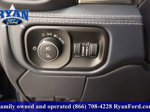 Used 2021 RAM 2500 Limited image 28