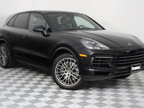 Certified 2022 Porsche Cayenne Platinum Edition AWD/4WD image 9