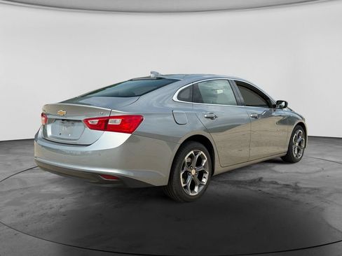Used 2024 Chevrolet Malibu LT FWD image 9