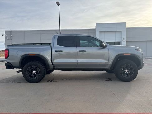 Used 2024 GMC Canyon Elevation image 6