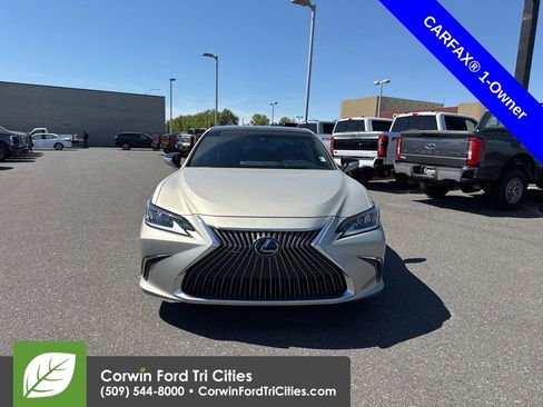 Used 2020 Lexus ES 350 w/ Premium Package FWD image 3