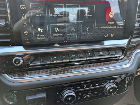 Used 2023 GMC Sierra 1500 Elevation image 27