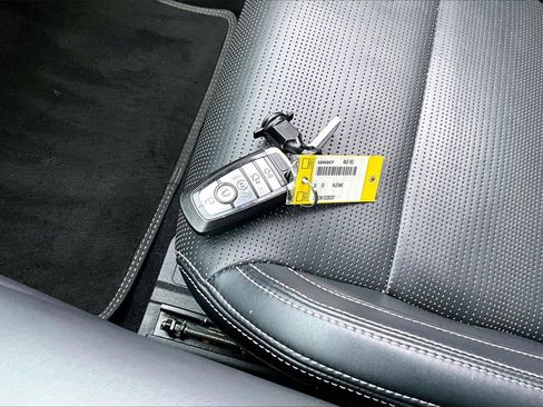 Used 2024 Ford Mustang Premium image 30