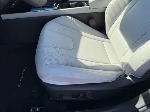 Certified 2024 Hyundai Elantra Limited image 15