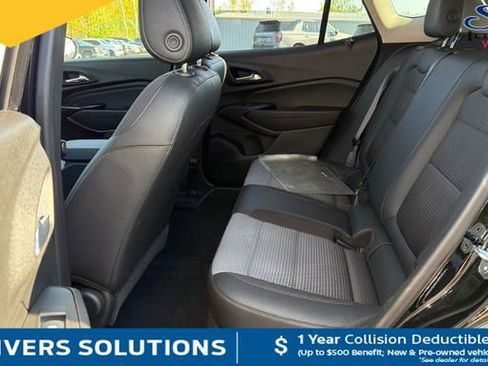 Used 2024 Chevrolet Trax LT FWD image 14