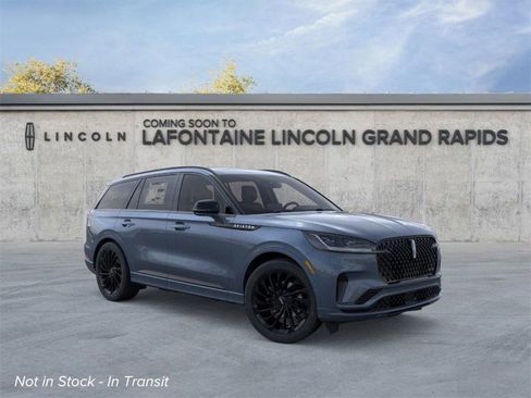 New 2026 Lincoln Aviator Reserve image 7