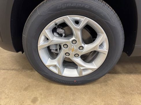 New 2026 Chevrolet Trax LS w/ LS Convenience Package FWD image 10