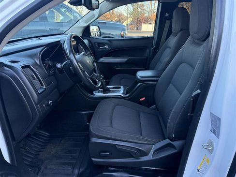 Used 2022 Chevrolet Colorado LT w/ Fleet Safety Package image 19