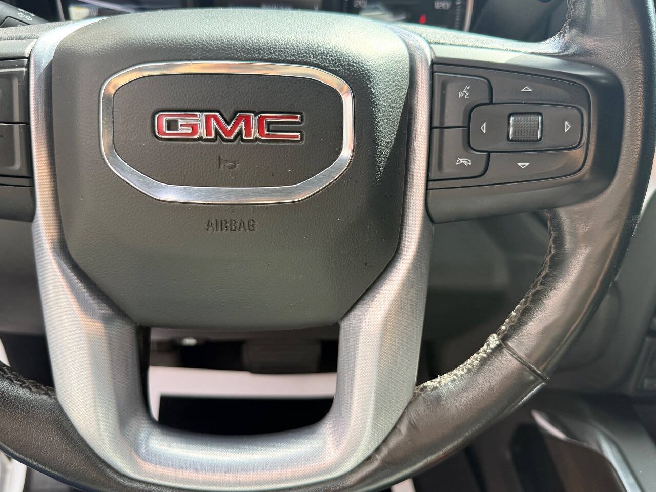 Used 2019 GMC Sierra 1500 SLT AWD/4WD image 24