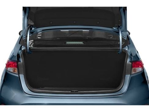 Used 2022 Toyota Corolla LE FWD image 11