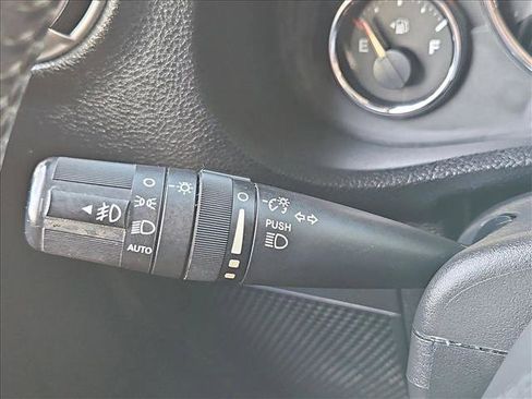 Used 2017 Jeep Wrangler Unlimited Sahara AWD/4WD image 8