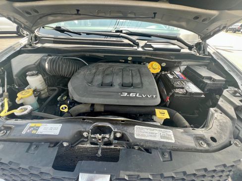 Used 2014 Dodge Grand Caravan SXT FWD image 17